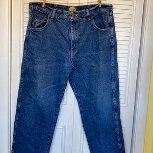 Cabela’s flannel-lined jeans, size 38/30